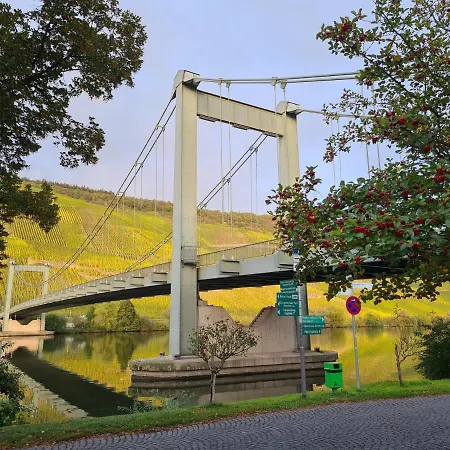 Sonnenufer & Moselwein Ii Verbandsgemeinde Bernkastel-Kues